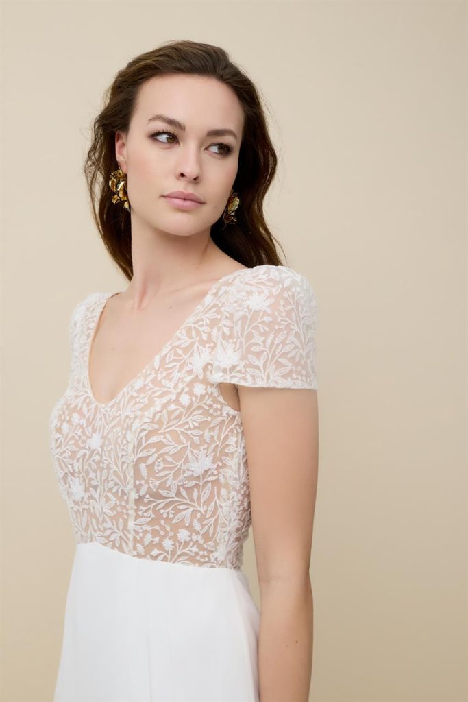Zarte Spitze für deinen Boho Brautkleid Style. Perfekt für eine Gartenhochzeit.